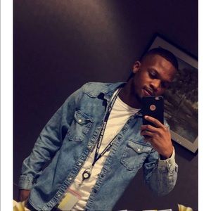 Meet your Posher, Jonathan