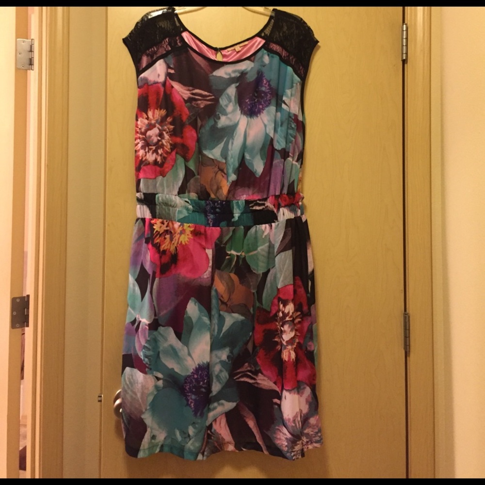 Color full dress till knee