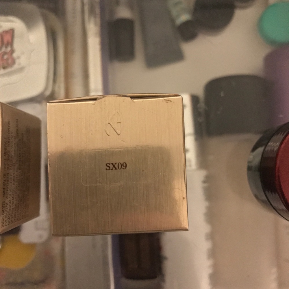 Kevyn aucoin sensual skin enhancer SX09 in BOX