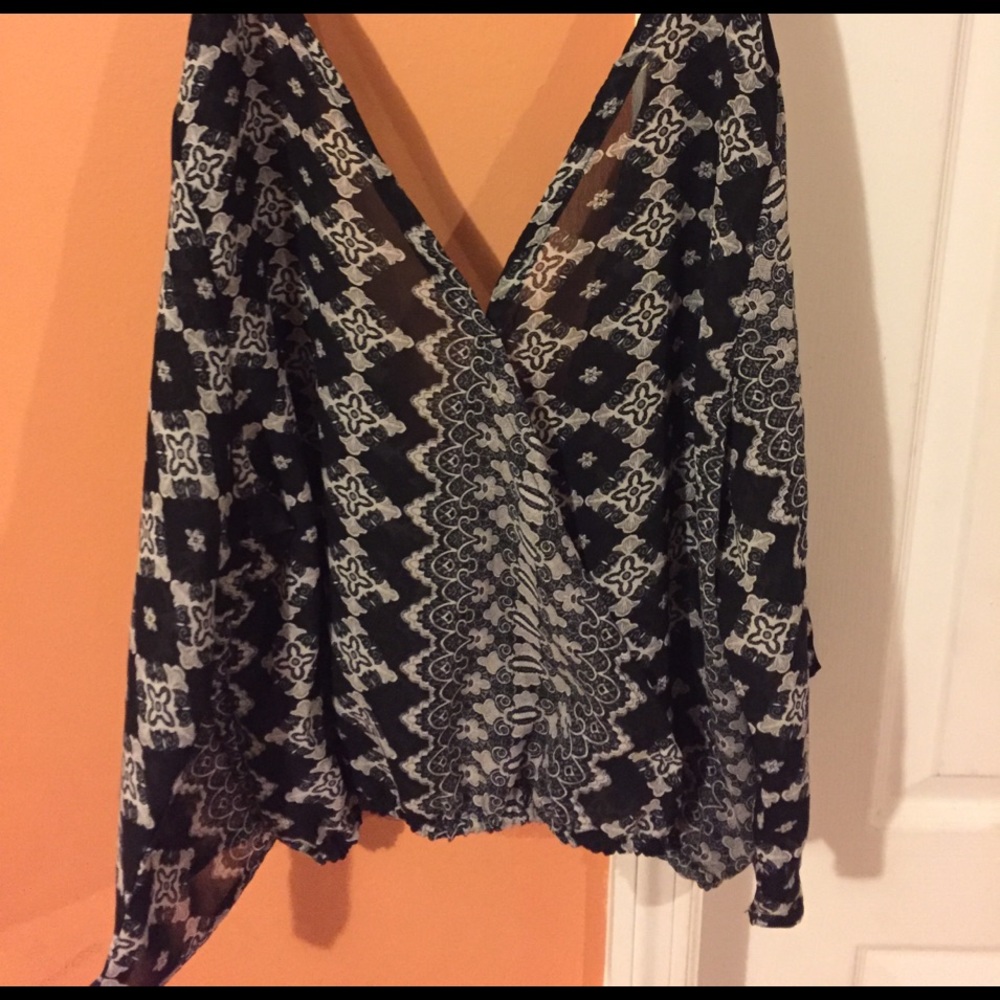 Black and gray cute top