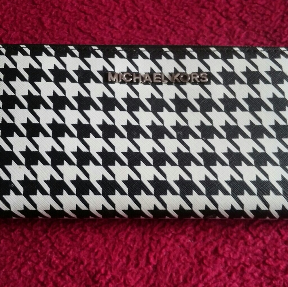 Michael Kors wallet