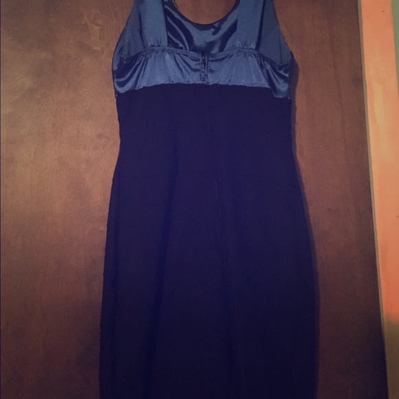 Short cocktail dress - Picture 2 of 4