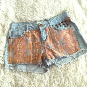 Life in progress aztec Shorts size 26