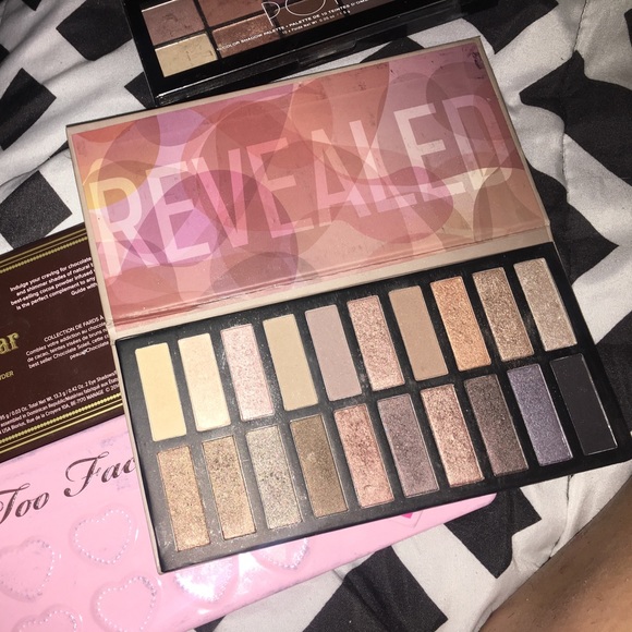 Coastal Scents Revealed Pallete - Picture 1 of 1