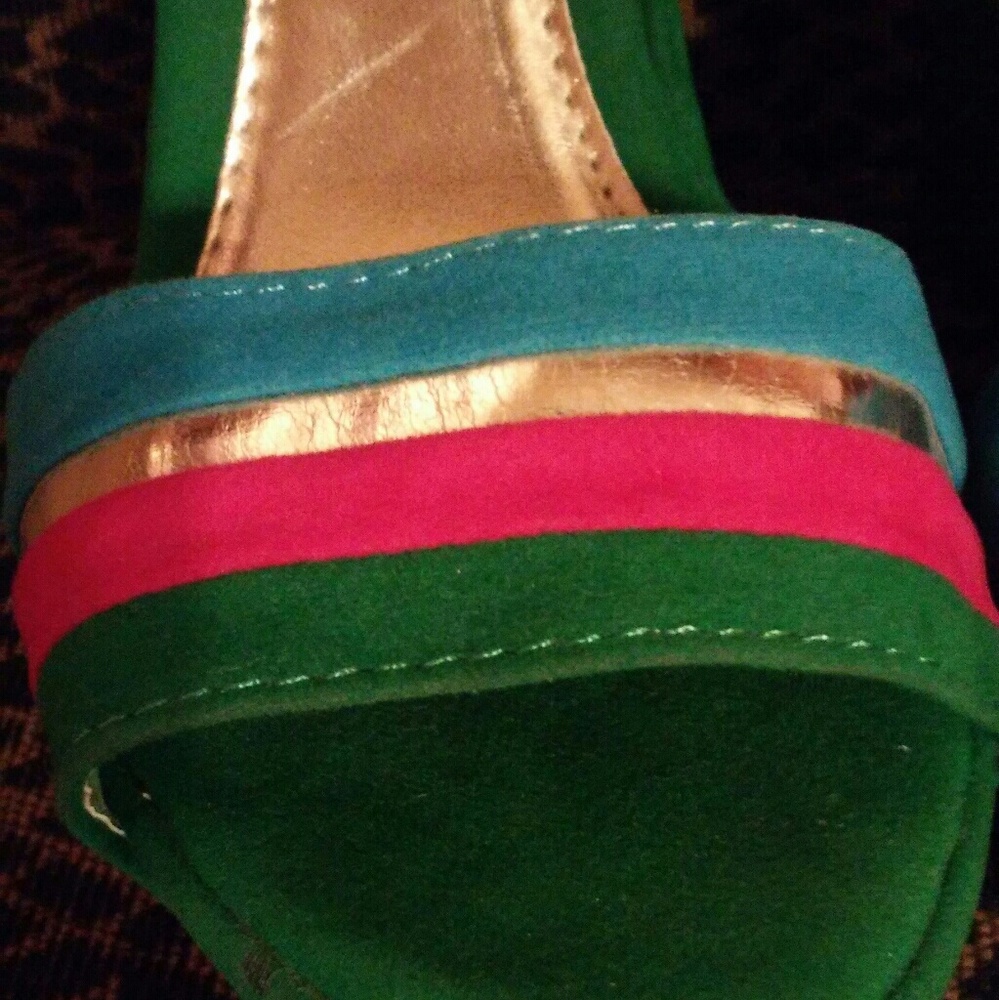 Colorful Platforms - Picture 4 of 7