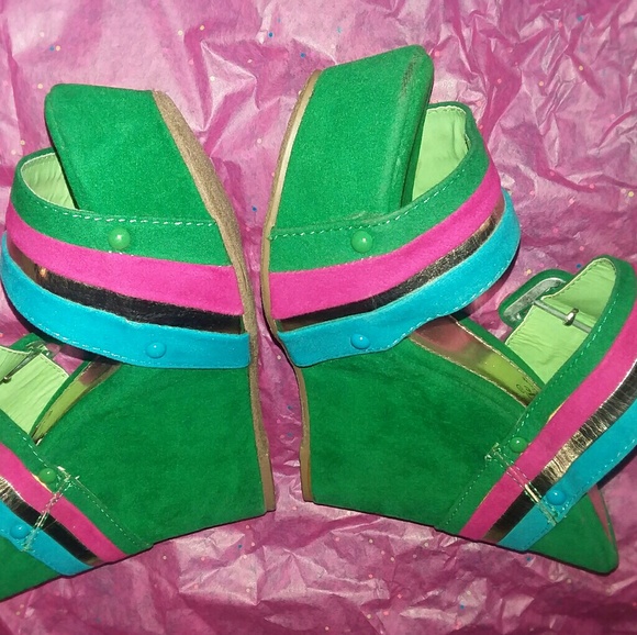 Colorful Platforms - Picture 6 of 7