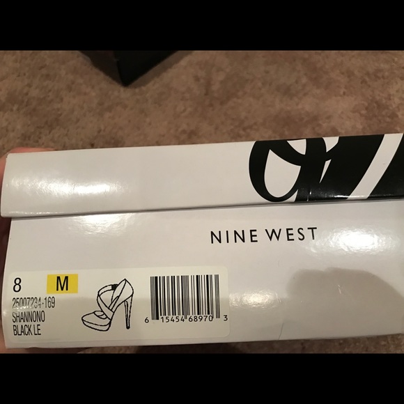Nine West pumps - Picture 2 of 4