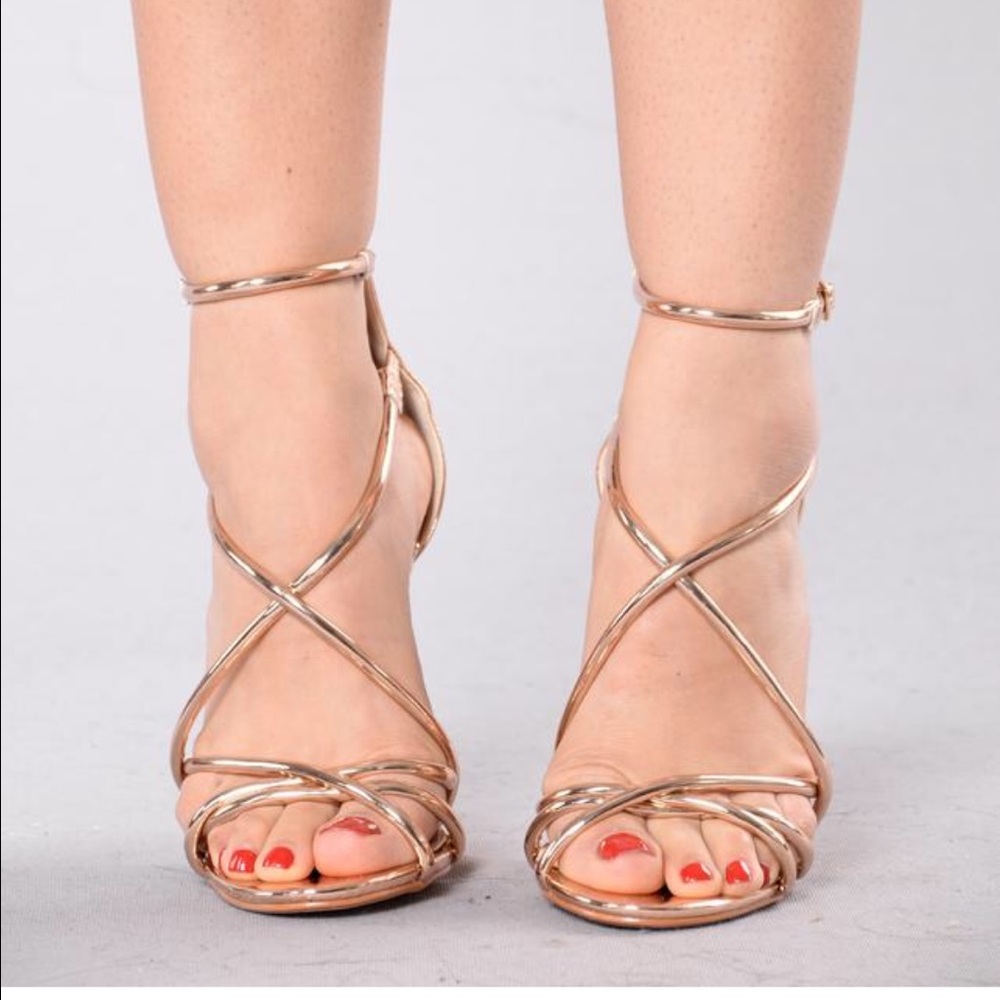 Rose Gold Party Heel 🎉