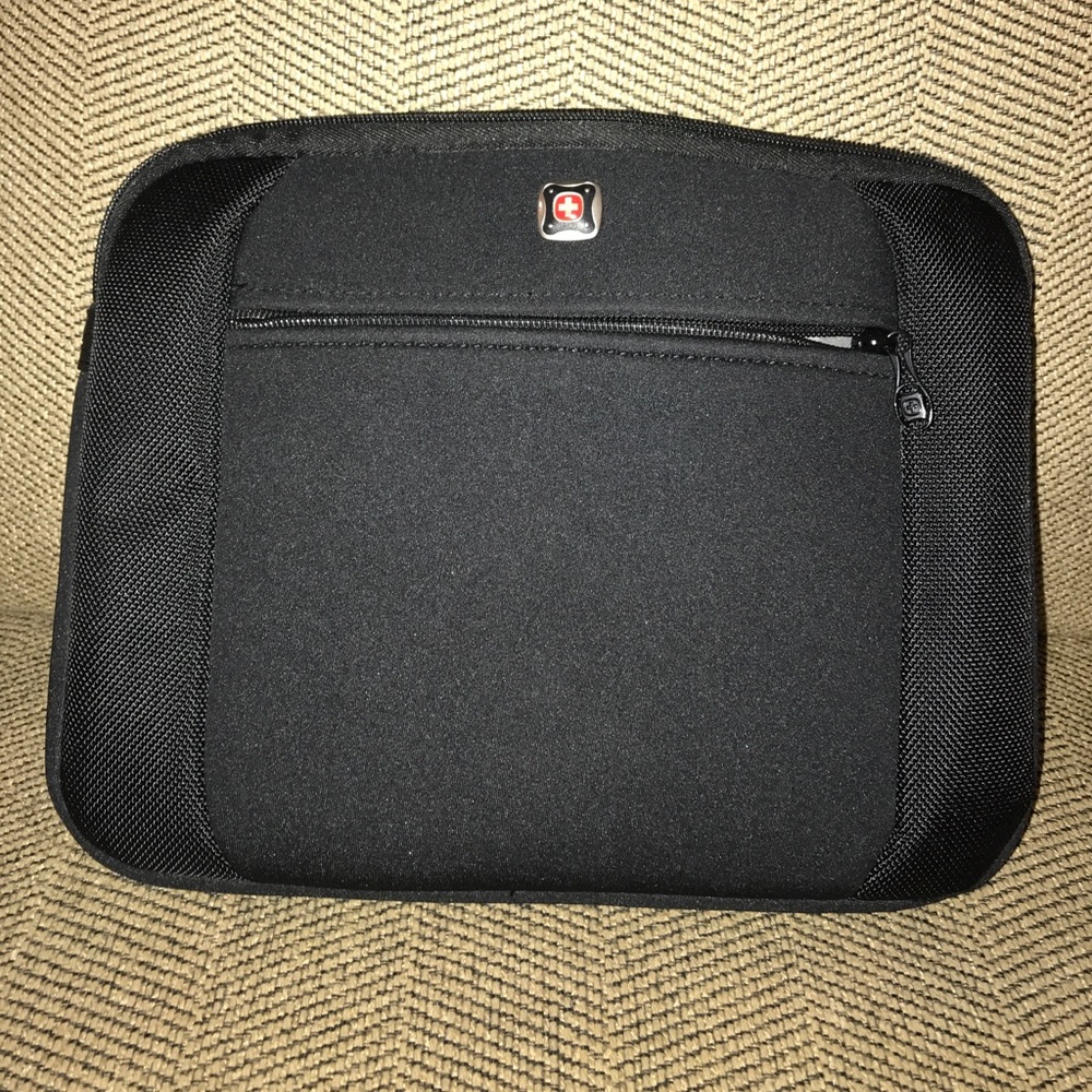 Swiss Gear Electronics case