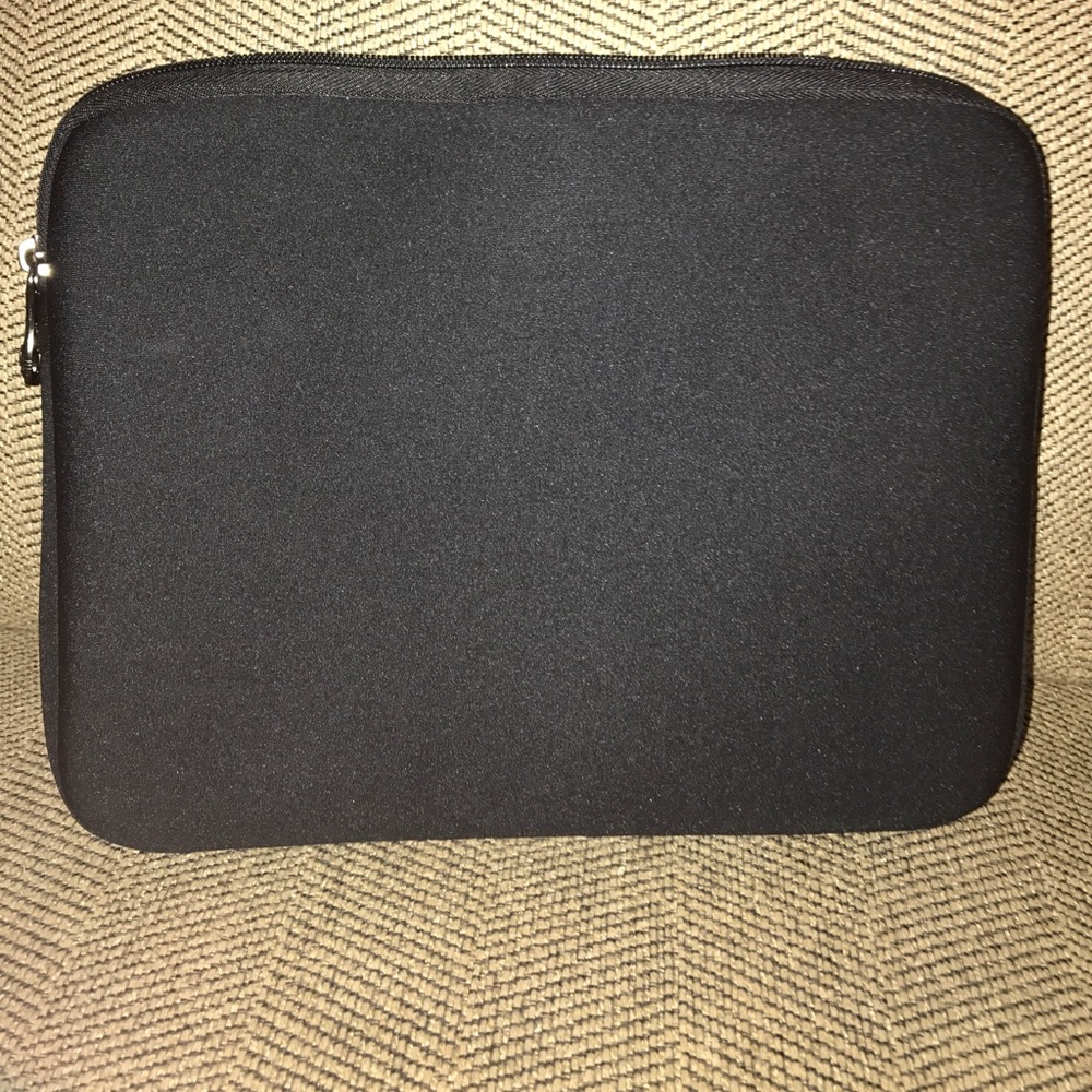 Swiss Gear Electronics case - Picture 3 of 3