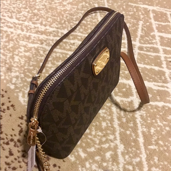 Michael kors! - Picture 2 of 4