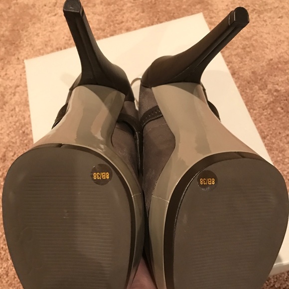 Jessica Simpson platform pumps - Picture 3 of 3