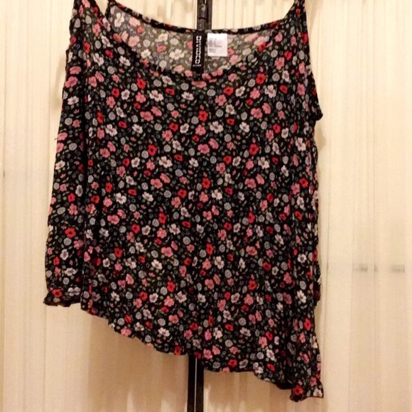 Crop-top - Picture 2 of 2