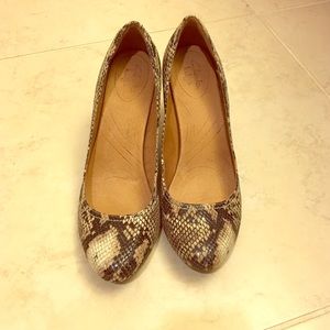 Never worn heels from Clarks! 💕