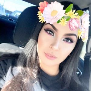 Meet your Posher, Christina