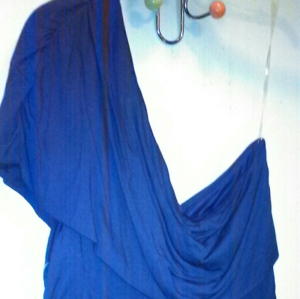Asymmetrical  Dress - Picture 4 of 6