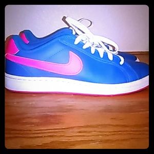 Nike shoes