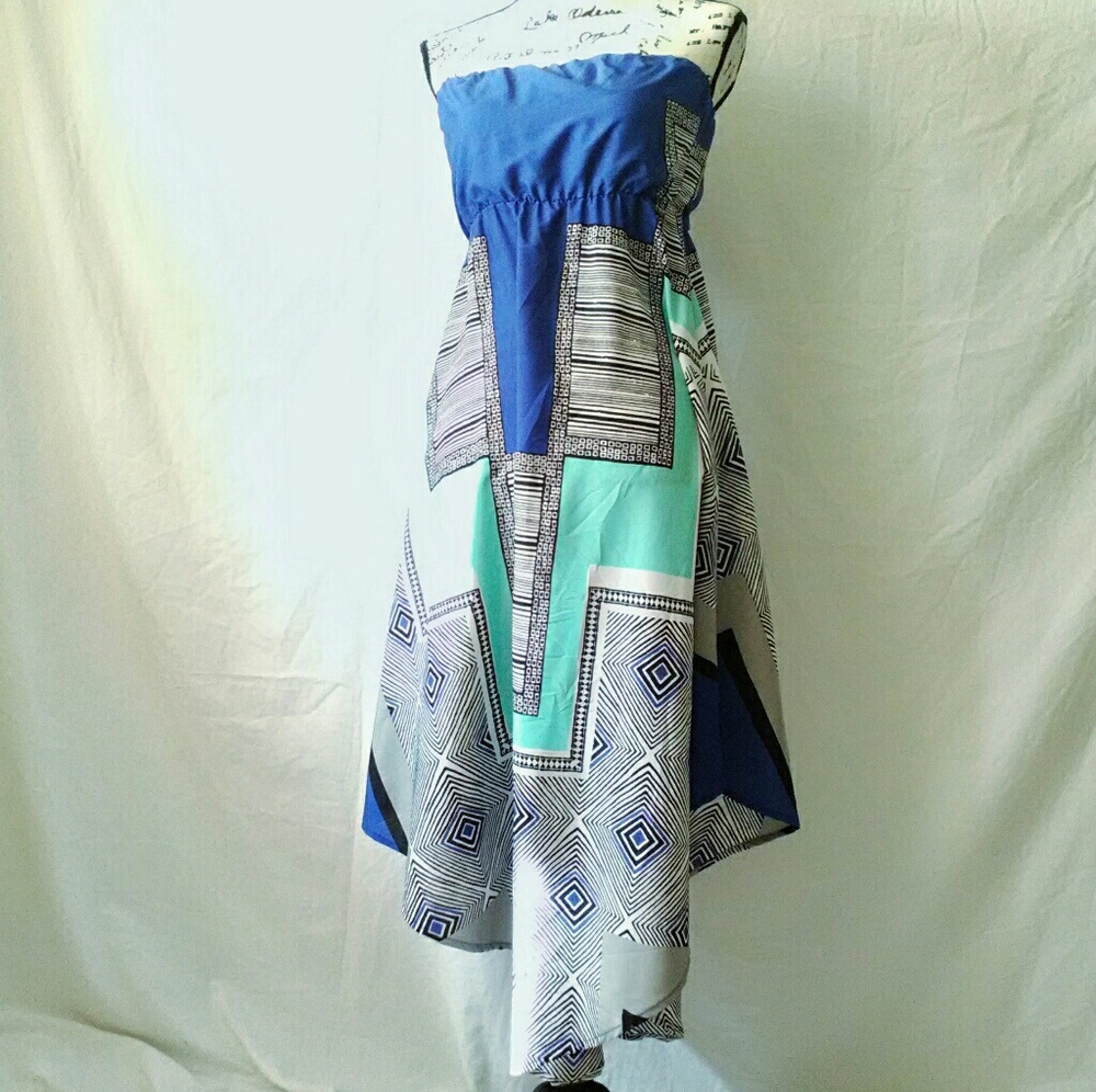 EUC Roxy Aztec Geometric Handkerchief Maxi S