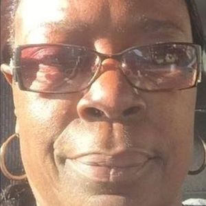 Meet your Posher, Valarie