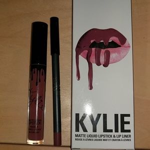 Kylie lip kit