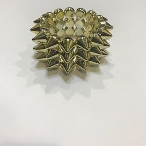 Elastic Stud Bracelet