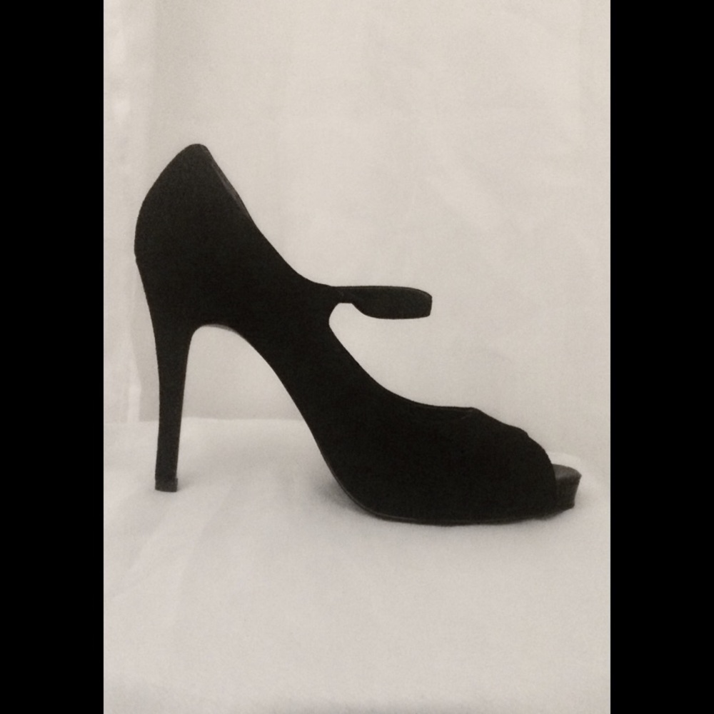 Nine West Women's Mary Jane Heels