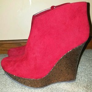 Perf for 🎄! Wedge Ankle Boots Red/Gold/Sparkle