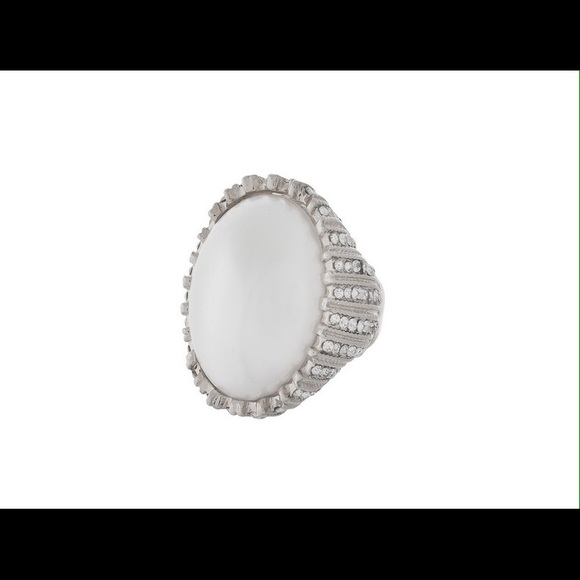 White Faux Pearl Ring - Picture 5 of 5