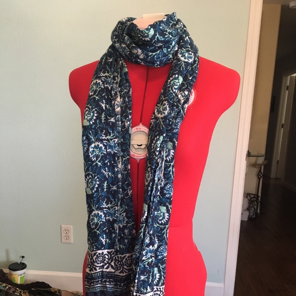 Green and blue fringed long scarf