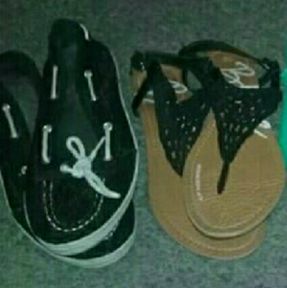 Sandles