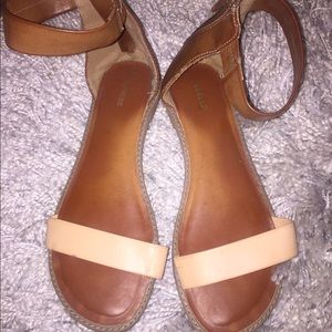 Express Sandals