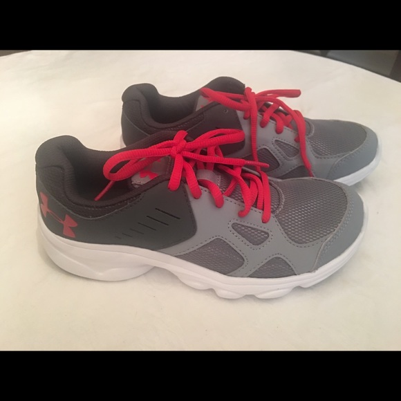 Shoes - Picture 2 of 4