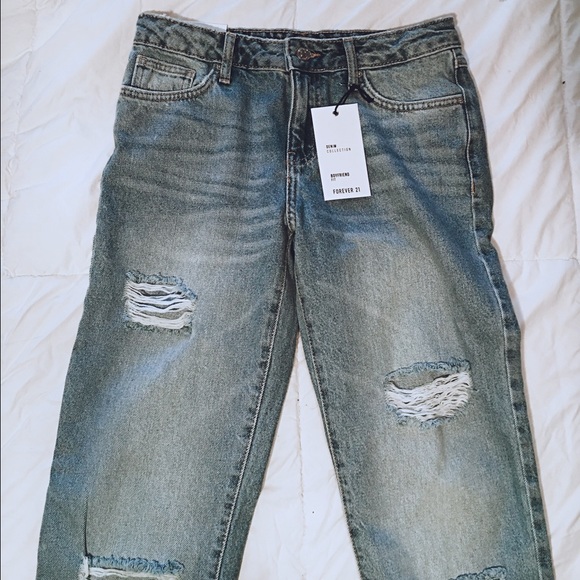 DISTRESSED BOYFRIEND JEANS - Picture 3 of 3