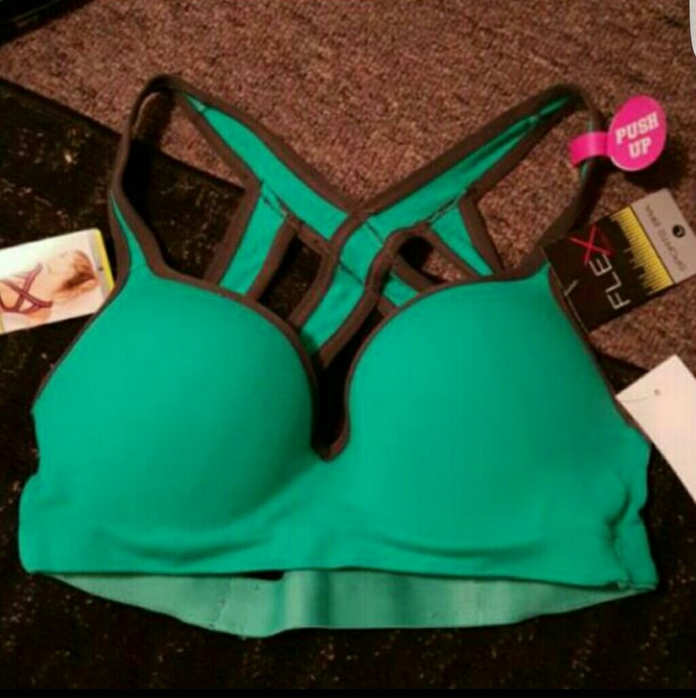 NWT Flex Sports Bra
