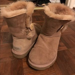 Short tan button ugg boots