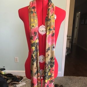 Sage with pink and yellow flowered scarf