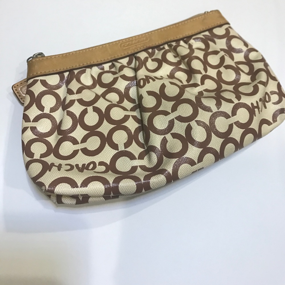 Coach Pouch