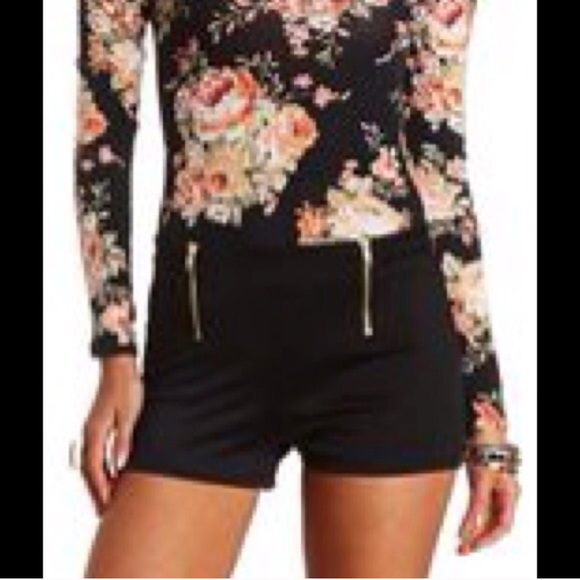 NWOT black zipper shorts XS - Picture 2 of 2