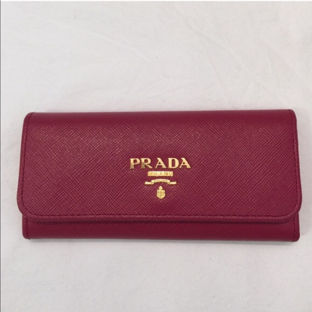 Prada 6 Key Holder
