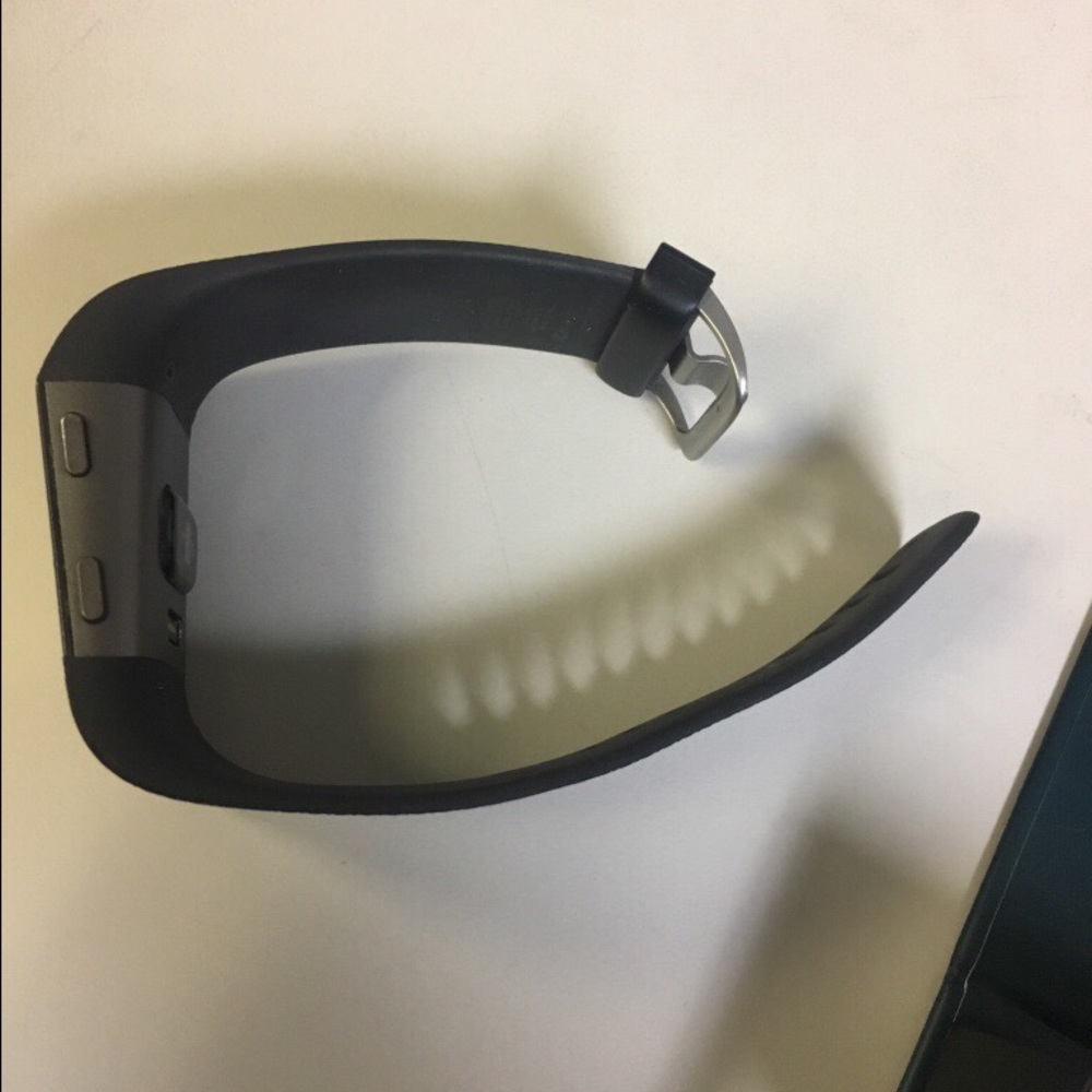 Fitbit Surge (Large) - Picture 4 of 4