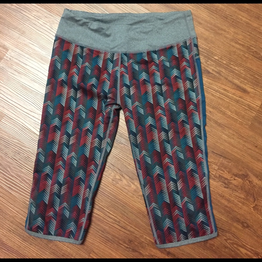 Fabletics capri leggings