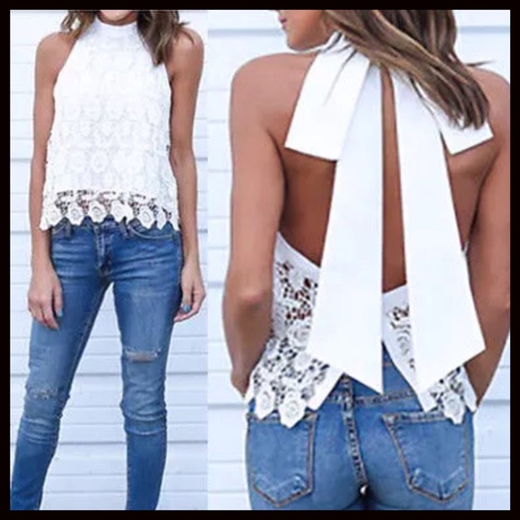 Tops - SALE💕FIRM‼️Open Back Lace Halter