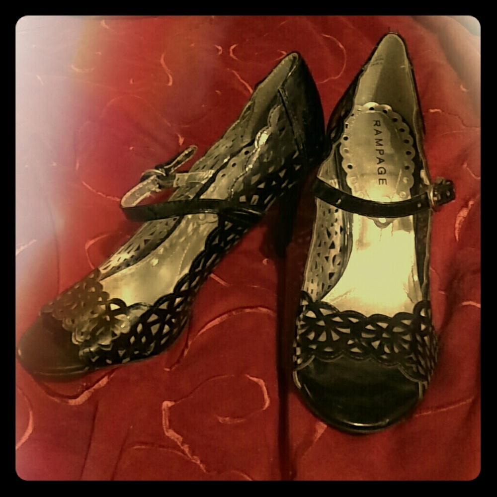 Black Patent Heels NWOT