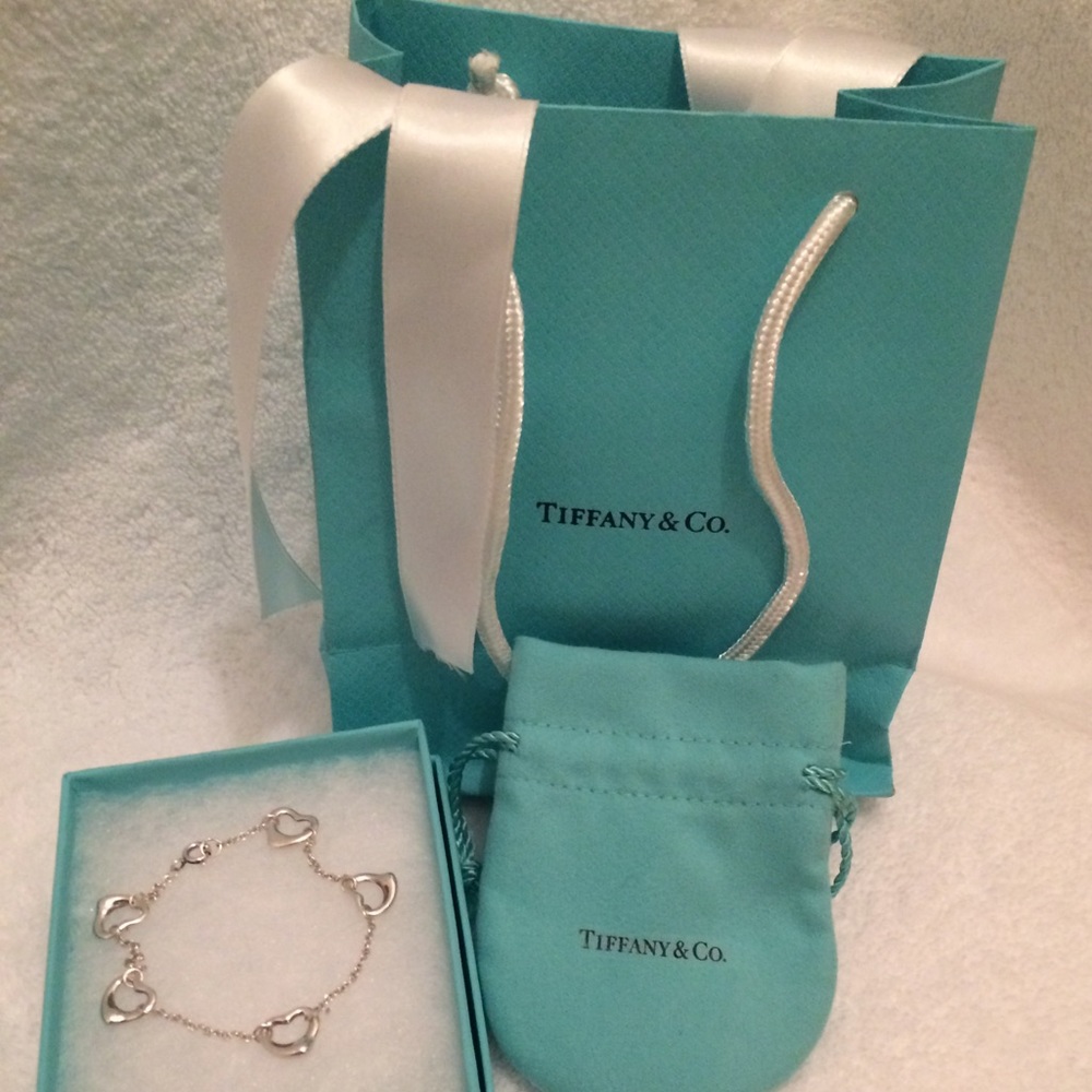 Tiffany & CO. Elsa Perett 5 Open Hearts Bracelet