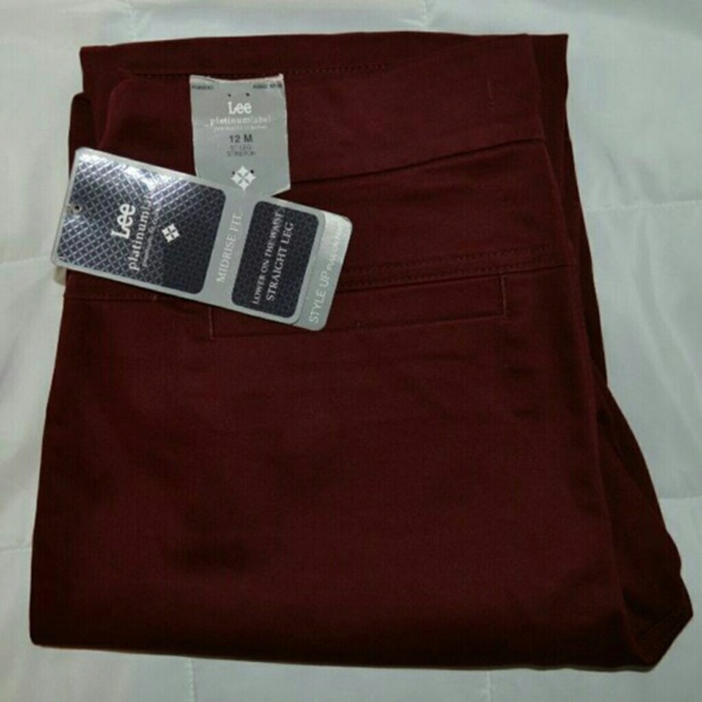 NWT size 12 medium Lee platinum pull on  pant