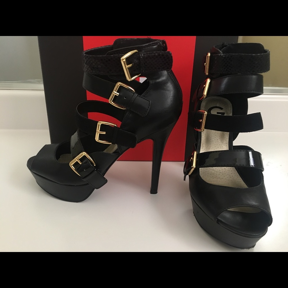 Strappy Plarform Sandals
