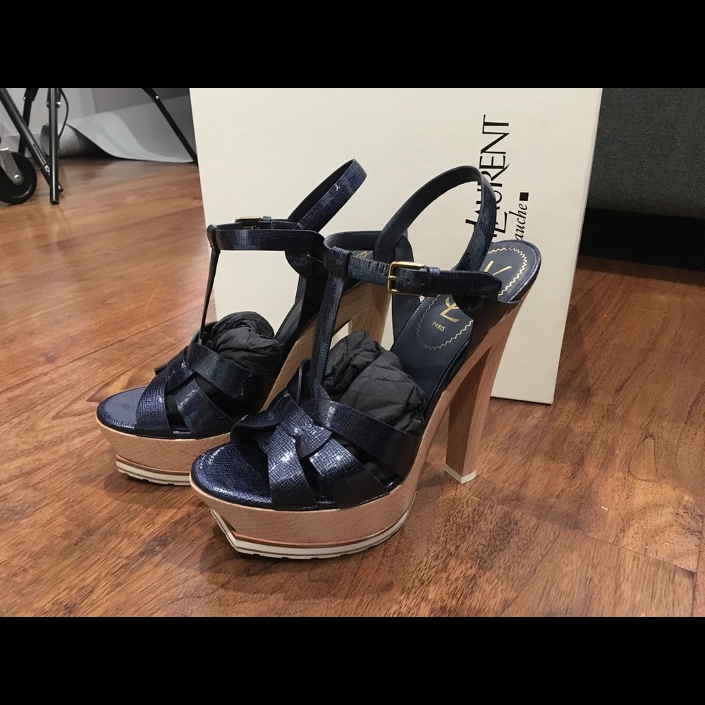 Yves Saint Laurent - Sandals