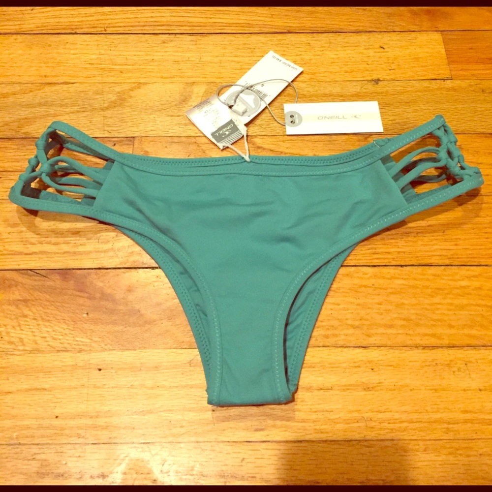 New O'Neill cheeky knotted bikini bottom