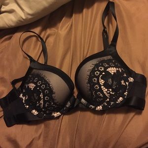 32B VS Very Sexy Push-Up