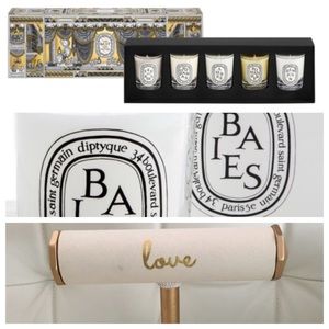 Bundle on hold for @ventina 🌹